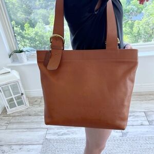 AUTHENTIC 
COACH WAVERLY SOHO TOTE